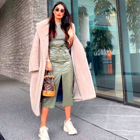 Zara paperbag coated cargo midi skirt BLOGG FAVE!! - Picture 6 of 17